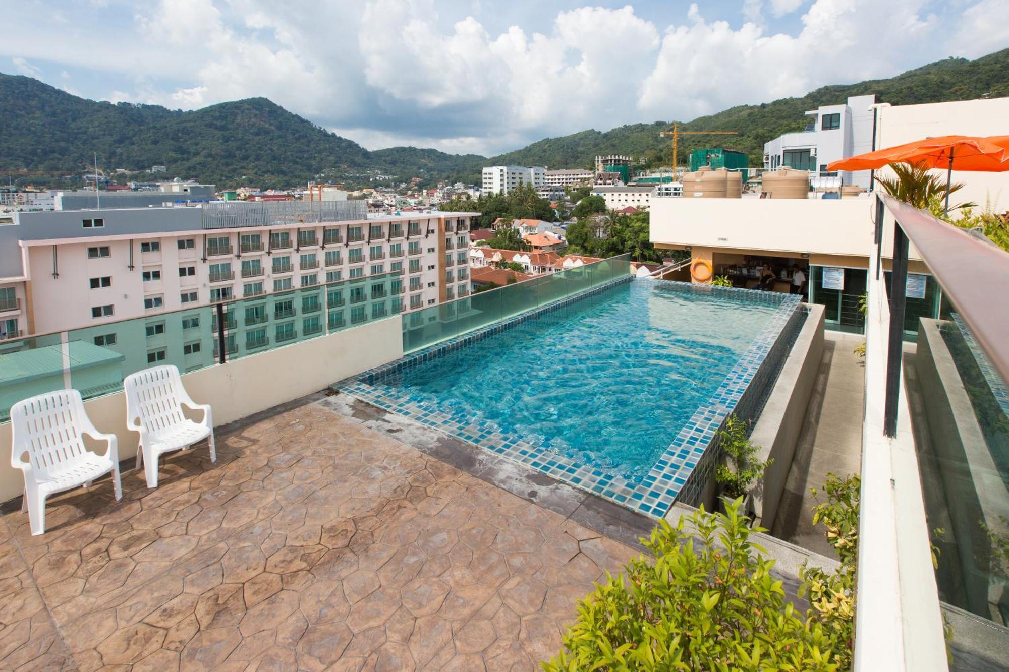 Hemingways Silk Hotel Patong Экстерьер фото