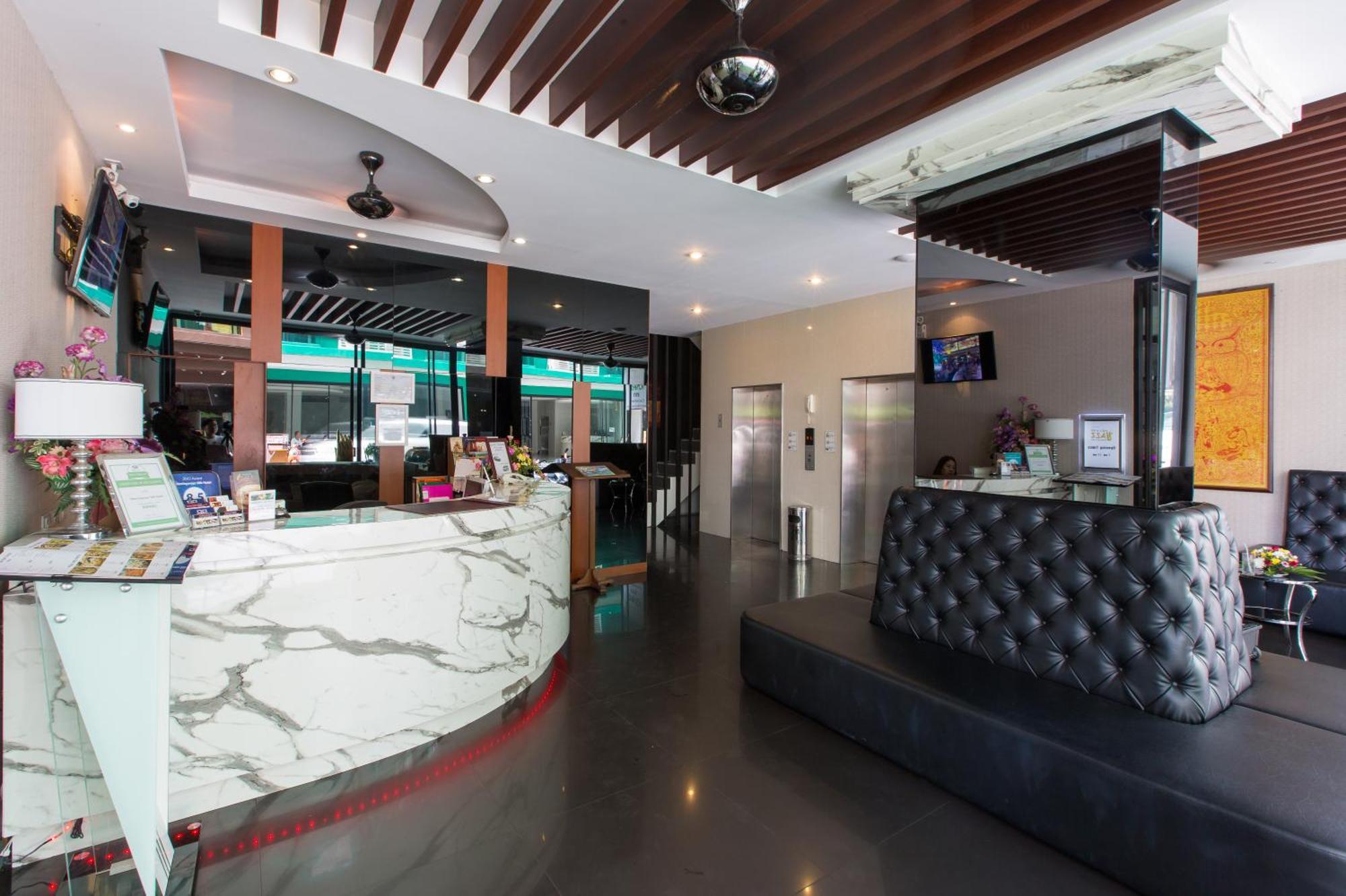 Hemingways Silk Hotel Patong Экстерьер фото